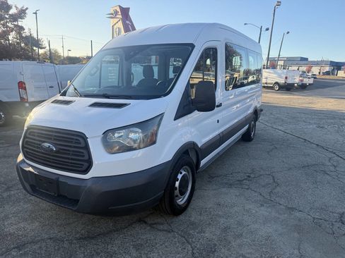 Used 2016 Ford Transit 350 XL image 3