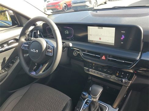 New 2026 Kia Seltos S image 8