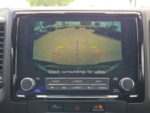 Used 2023 Nissan Frontier PRO-4X w/ Technology Package AWD/4WD image 16