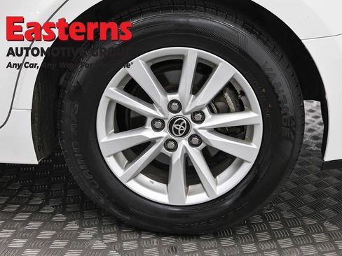 Used 2025 Toyota Camry LE FWD image 33