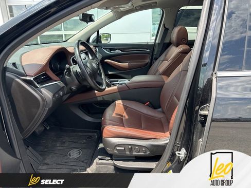 Used 2021 Buick Enclave Avenir w/ Avenir Technology Package AWD/4WD image 4