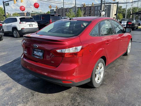 Used 2012 Ford Focus SE FWD image 4