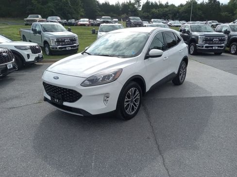 Used 2022 Ford Escape SEL w/ Technology Package AWD/4WD image 3