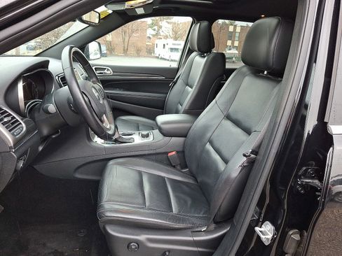 Used 2020 Jeep Grand Cherokee Limited image 12