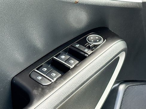 Used 2023 Kia Soul S FWD image 8