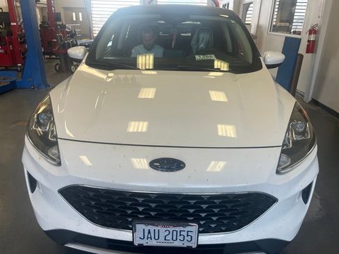 Used 2020 Ford Escape SE AWD/4WD image 9