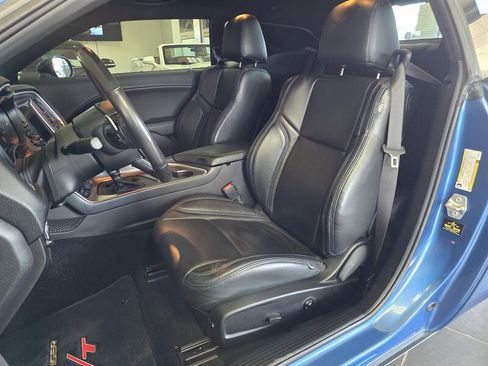 Used 2021 Dodge Challenger R/T w/ Blacktop Package image 9