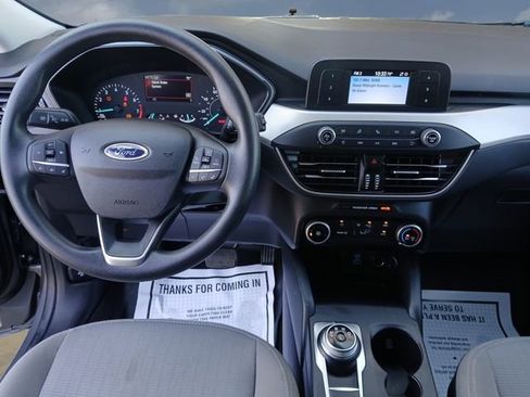 Used 2022 Ford Escape S image 10
