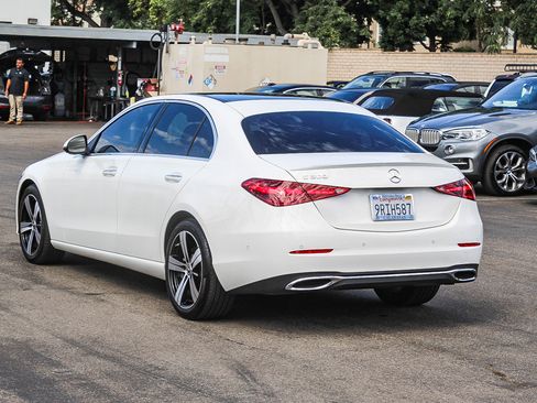 Used 2025 Mercedes-Benz C 300 Sedan image 4