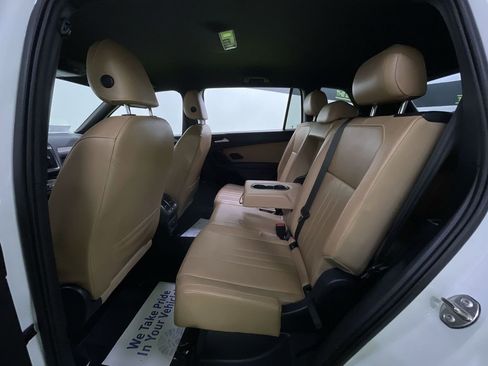 Used 2022 Volkswagen Tiguan SE R-Line FWD image 25