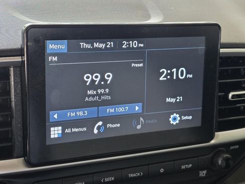 Used 2020 Hyundai Venue SEL FWD image 14