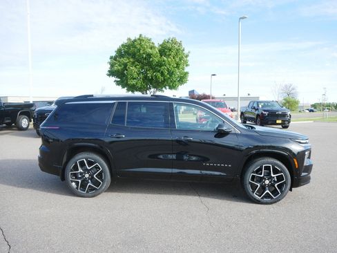 New 2026 Chevrolet Traverse High Country AWD/4WD image 2