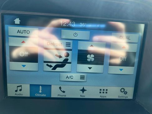 Used 2016 Ford Escape SE w/ SE Leather Comfort Package image 23