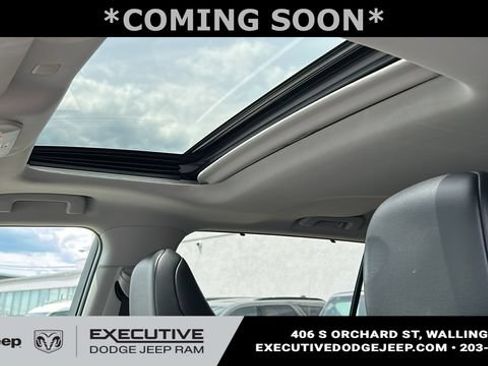 Used 2022 Toyota Highlander XLE AWD/4WD image 21