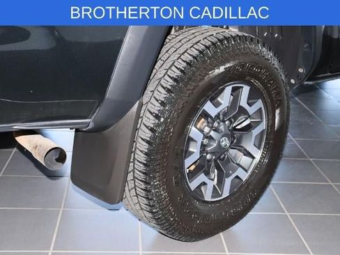 Used 2021 Toyota Tacoma TRD Off-Road AWD/4WD image 14