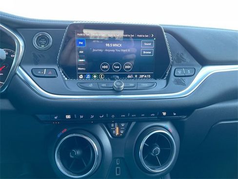 Used 2020 Chevrolet Blazer LT image 13