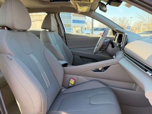 New 2026 Hyundai Elantra SEL Sport image 33