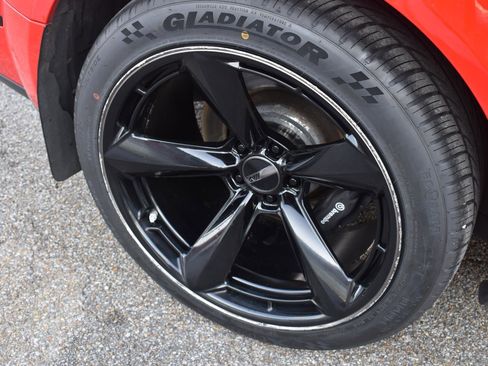 Used 2019 Dodge Challenger R/T Scat Pack w/ Widebody Package RWD image 12