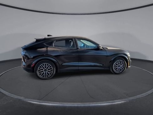 Used 2025 Ford Mustang Mach-E Premium image 9