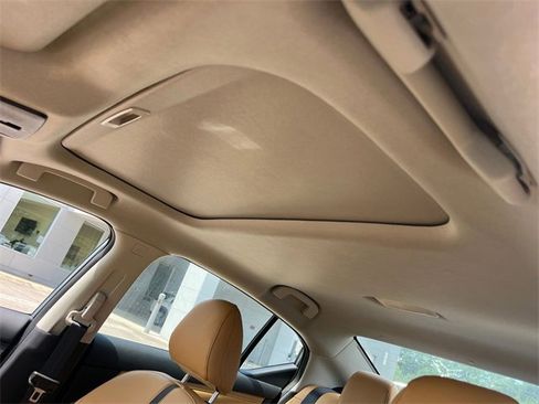 New 2025 Nissan Sentra SV w/ SV Premium Package image 18