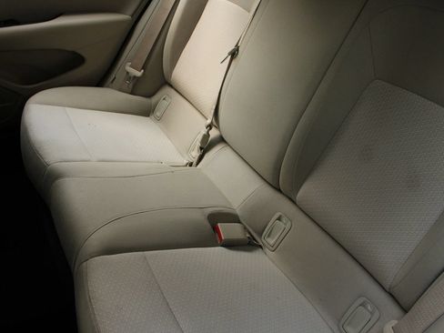 Used 2018 Buick Regal Preferred w/ Sights and Sounds Package FWD image 19