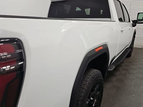 Used 2025 GMC Sierra 2500 AT4 AWD/4WD image 10