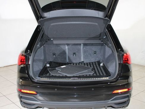 Certified 2025 Audi Q3 2.0T Premium w/ Convenience Package image 24