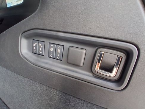 New 2026 Cadillac Vistiq Sport image 7