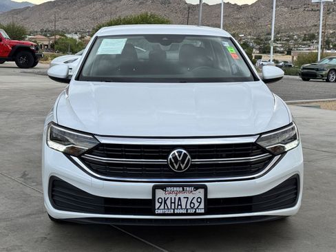 Used 2024 Volkswagen Jetta S FWD image 2