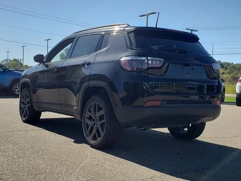 New 2026 Jeep Compass Limited AWD/4WD image 6