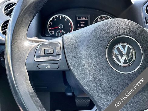 Used 2015 Volkswagen Tiguan SE AWD/4WD image 16