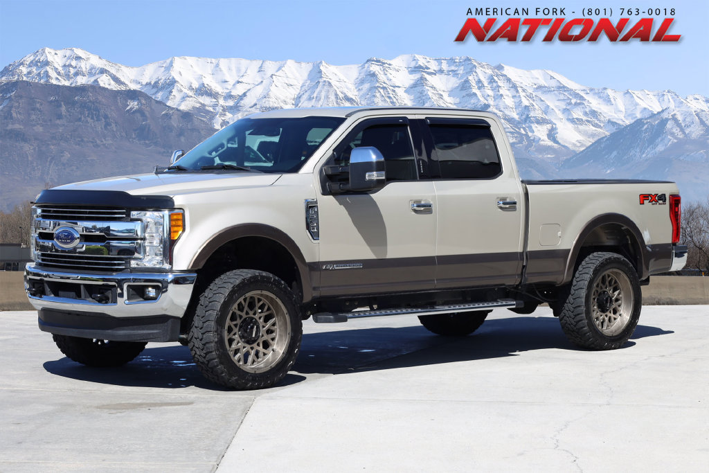 Used 2017 Ford F250 Lariat w/ Lariat Ultimate Package AWD/4WD image 1