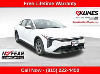 Used 2025 Kia K4 LXS video 1