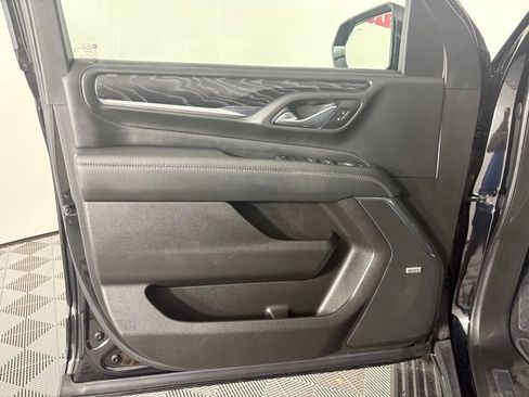 Used 2021 GMC Yukon Denali w/ Denali Premium Package RWD image 16
