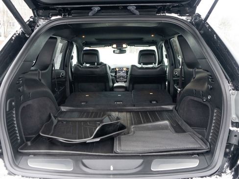 Used 2019 Jeep Grand Cherokee Limited image 9