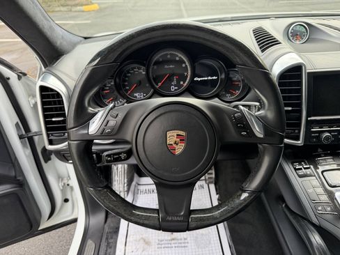 Used 2013 Porsche Cayenne Turbo AWD/4WD image 18