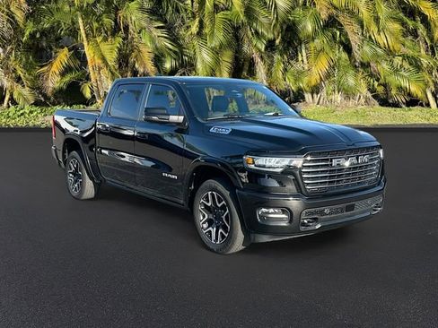 Used 2025 RAM 1500 Laramie w/ Laramie Southwest Edition image 4