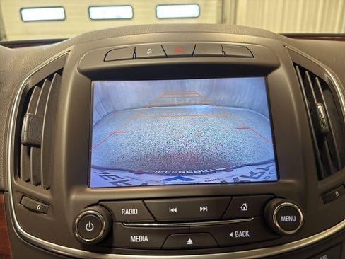 Used 2016 Buick Regal image 17