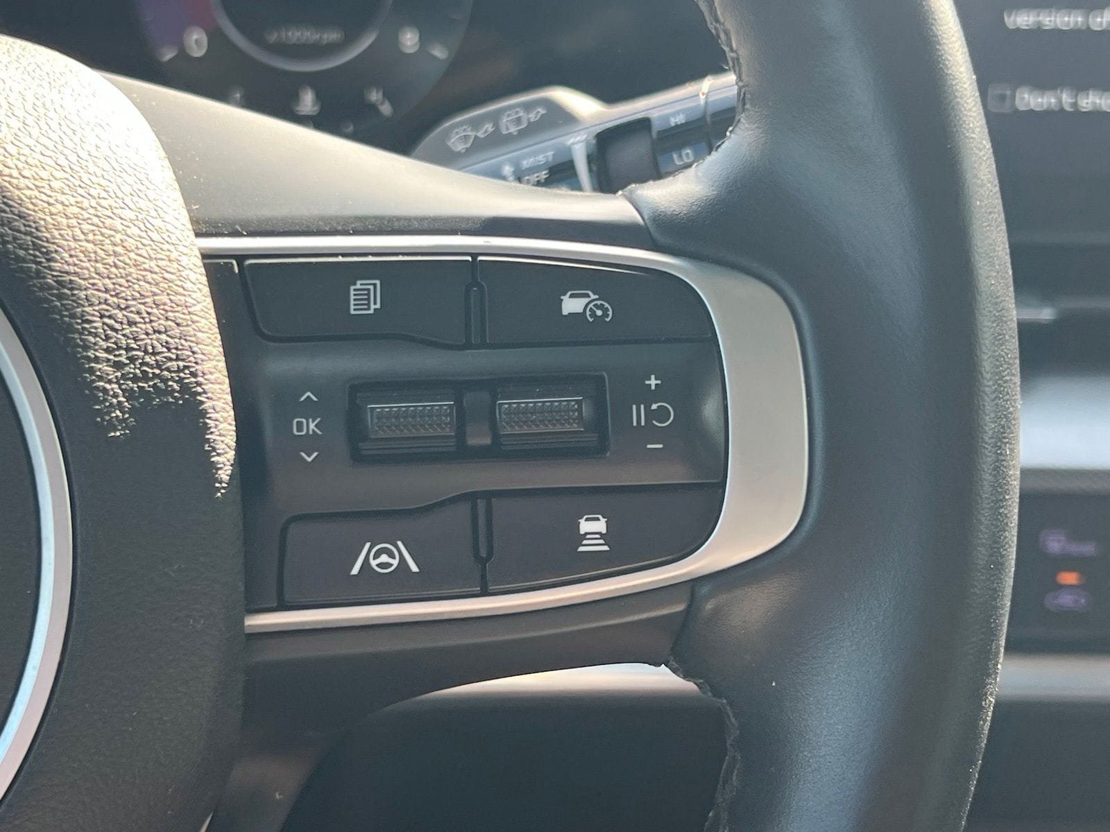 Used 2023 Kia Sportage SX FWD image 29