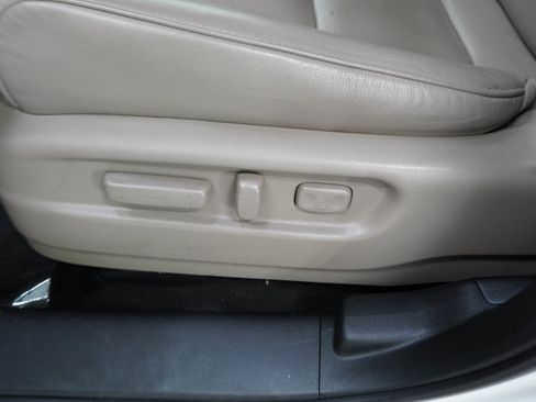 Used 2018 Honda Pilot Elite image 23