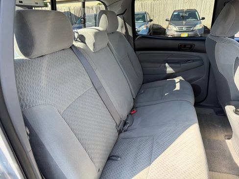 Used 2011 Toyota Tacoma 4x4 Double Cab image 37