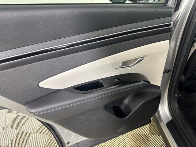 Used 2022 Hyundai Tucson SEL w/ Convenience + Premium Package AWD/4WD image 18