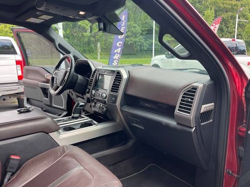 Used 2016 Ford F150 Platinum w/ Equipment Group 701A Luxury AWD/4WD image 35