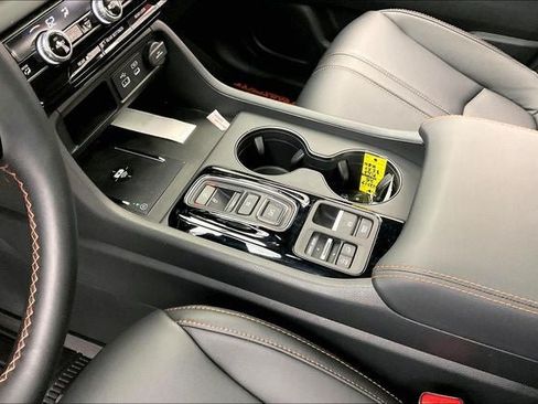 Certified 2025 Honda Pilot TrailSport image 16