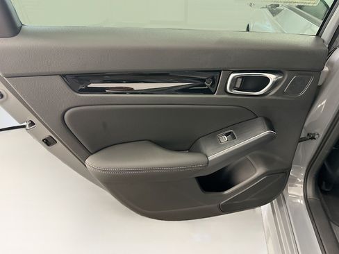 Used 2025 Honda Civic Sport Touring image 28