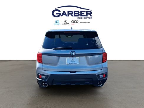 Used 2023 Honda Passport EX-L image 11