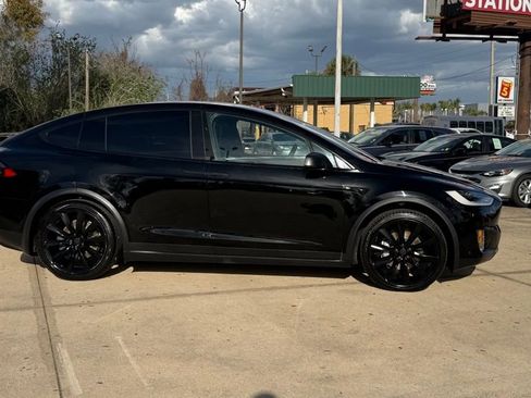 Used 2020 Tesla Model X Long Range image 34