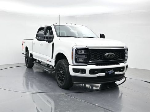 New 2026 Ford F250 Lariat w/ Black Appearance Package AWD/4WD image 5