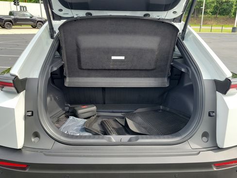 New 2026 Toyota C-HR AWD/4WD image 9