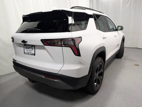 New 2026 Chevrolet Equinox LT w/ Midnight Edition FWD image 3